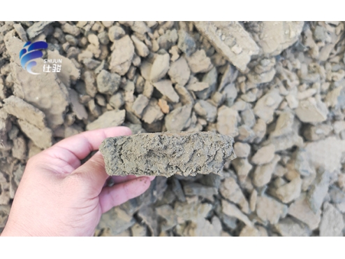 選對(duì)污泥調(diào)理劑能解決壓泥含水率高問題-青島仕駿